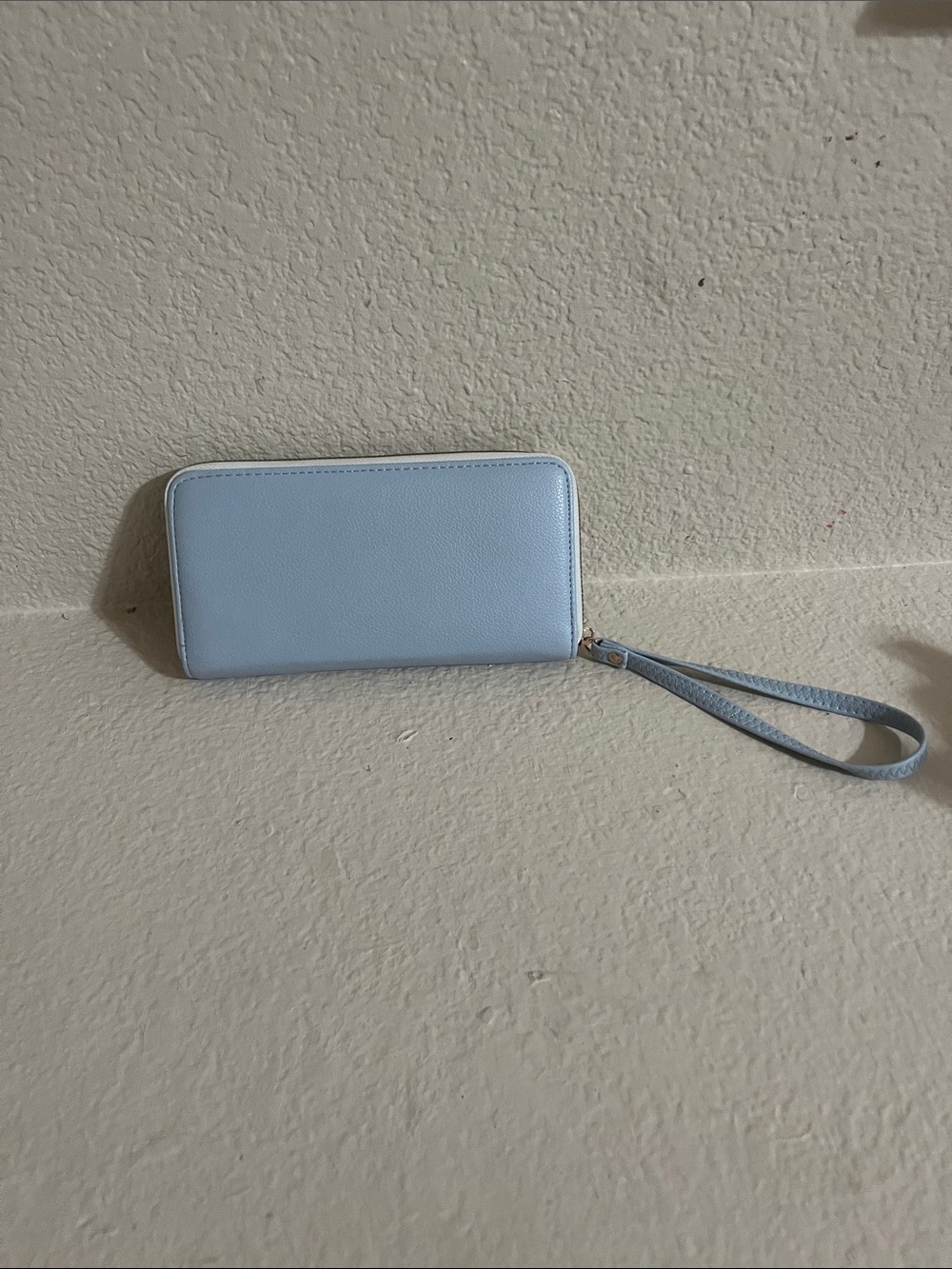Blue and White Zip Wallet Wristlet. Perfect condition, lots of space! - Picture 2 of 3